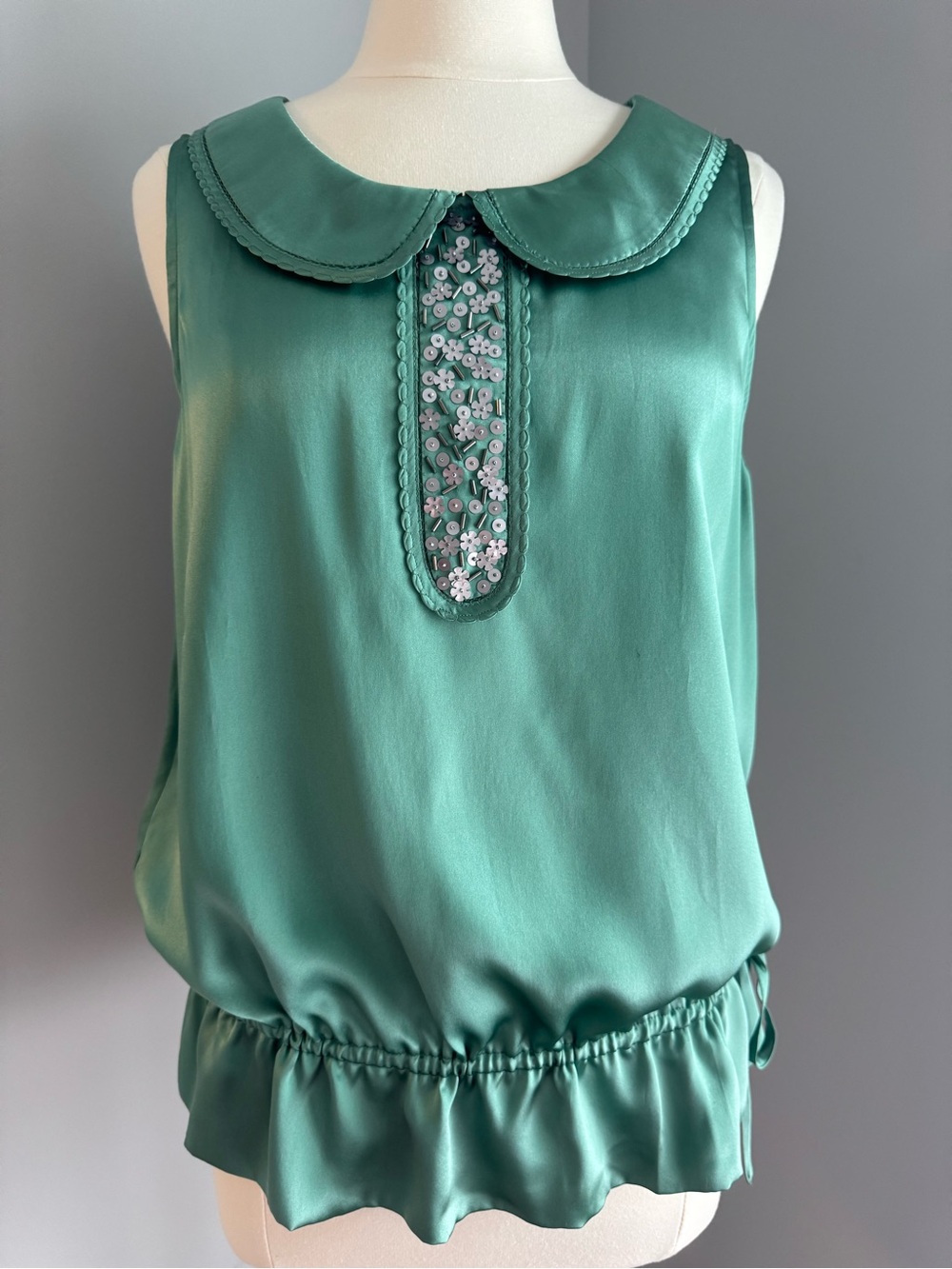 Boden Vintage NWT Limited Edition Silk Embellished Top - Green, Size 10